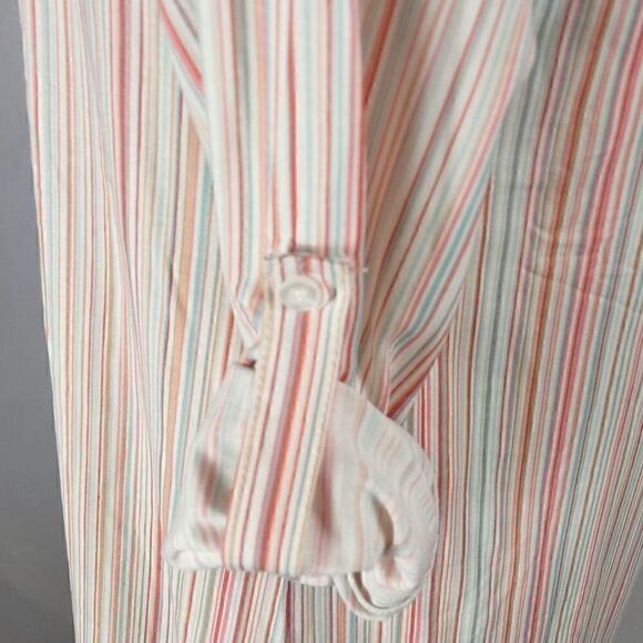 LuLaRoe "Valuntina" Top   - Picture 5 of 9